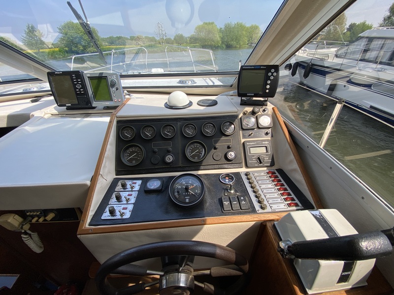 Princess - 33 MK11 Flybridge