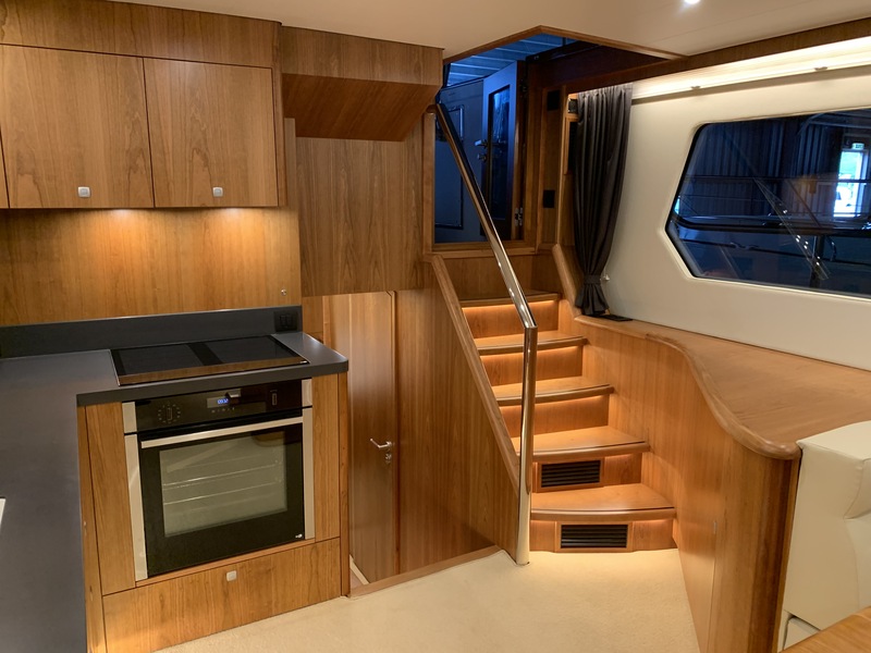 Smelne Yachts - Stevens 1600 Dutch Steel Trawler