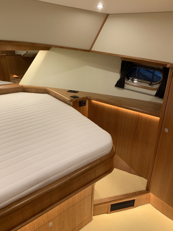 Smelne Yachts - Stevens 1600 Dutch Steel Trawler