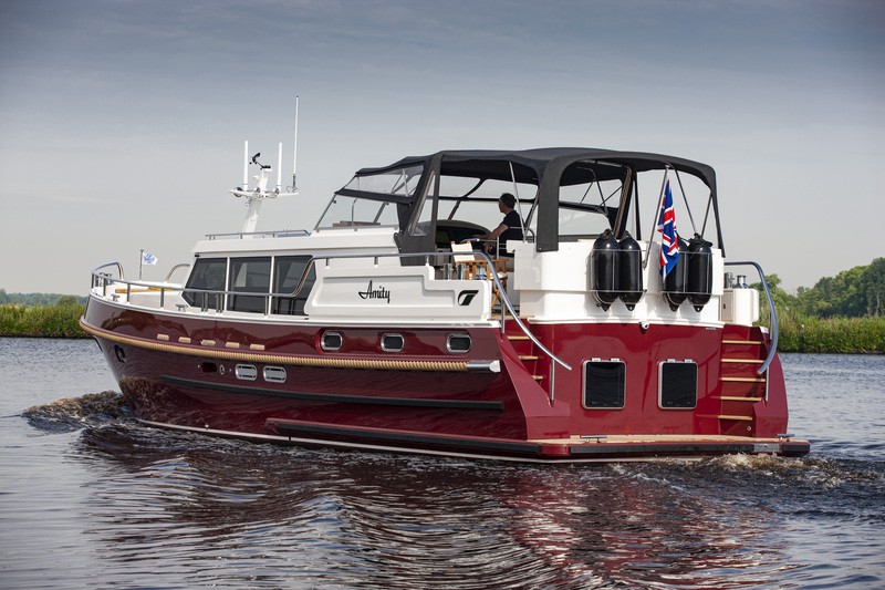 Smelne Yachts - Stevens 1600 Dutch Steel Trawler