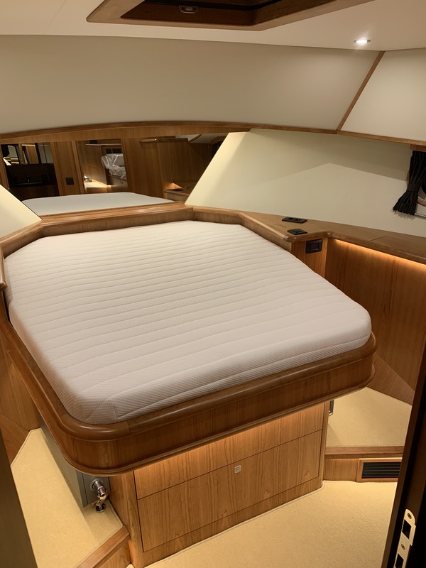 Smelne Yachts - Stevens 1600 Dutch Steel Trawler