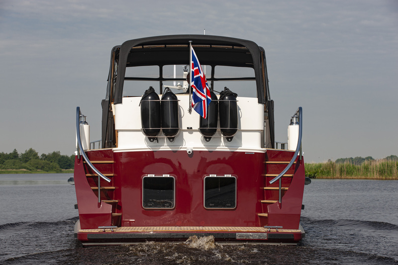 Smelne Yachts - Stevens 1600 Dutch Steel Trawler