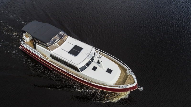 Smelne Yachts - Stevens 1600 Dutch Steel Trawler