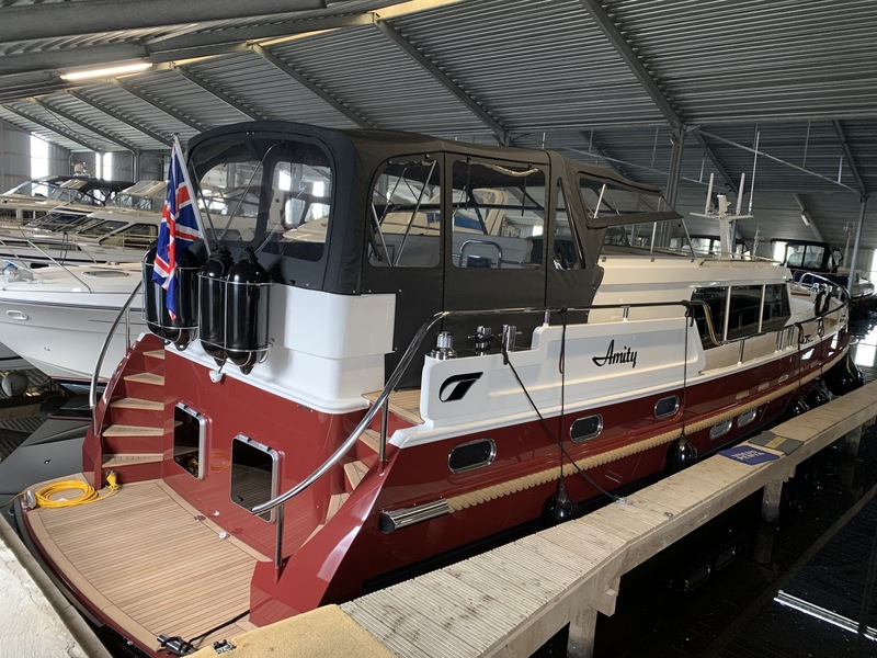 Smelne Yachts - Stevens 1600 Dutch Steel Trawler