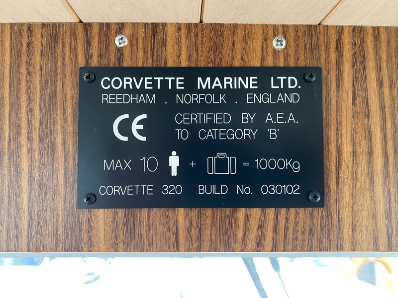 Corvette Marine - 320