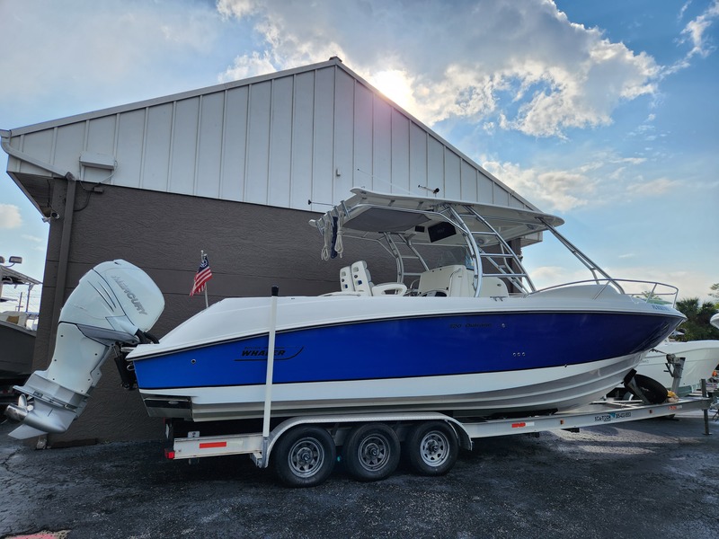 Boston Whaler - 320 Outrage