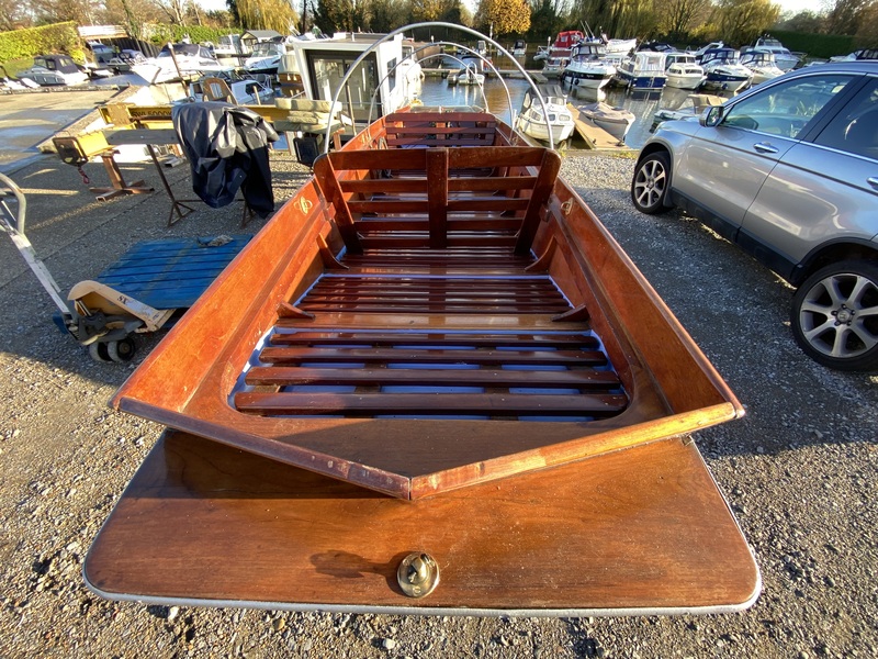 Custom Build - Classic Mahogany Punt